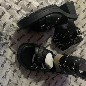 Bratty07 brand new demonias size 10